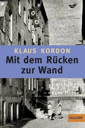 MIT DEM RüCKEN ZUR WAND