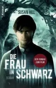 FRAU IN SCHWARZ-KN12
