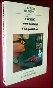 Gente que llama a la puerta