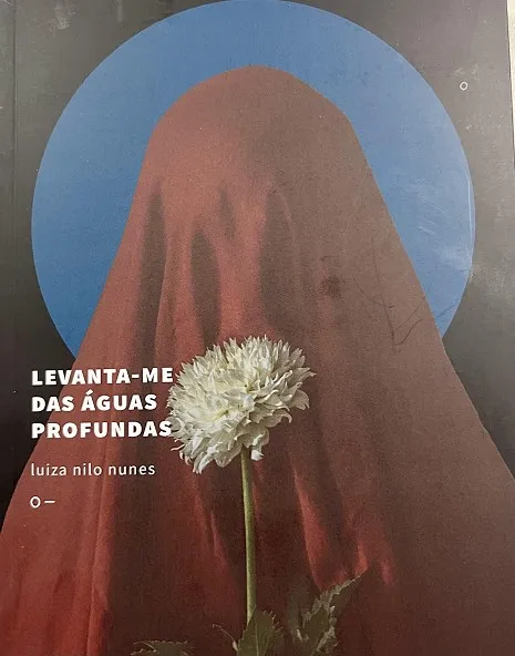 LEVANTA-ME DAS ÁGUAS PROFUNDAS