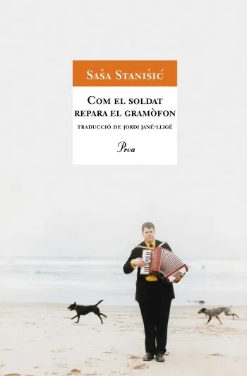 COM EL SOLDAT REPARA EL GRAMOFON