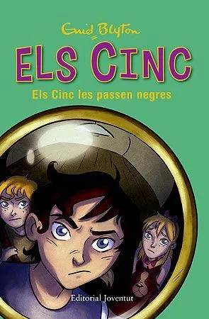 CINC 8, ELS CINC LES PASSEN NEGRES