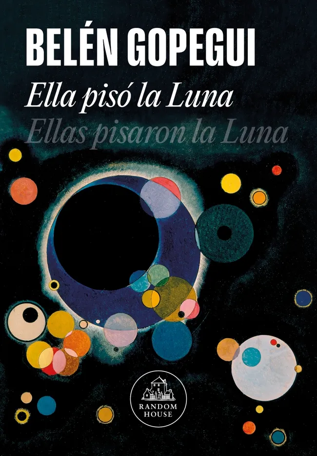ELLA PISO LA LUNA