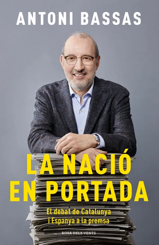 NACIO EN PORTADA, LA -ANTONI BASSAS-