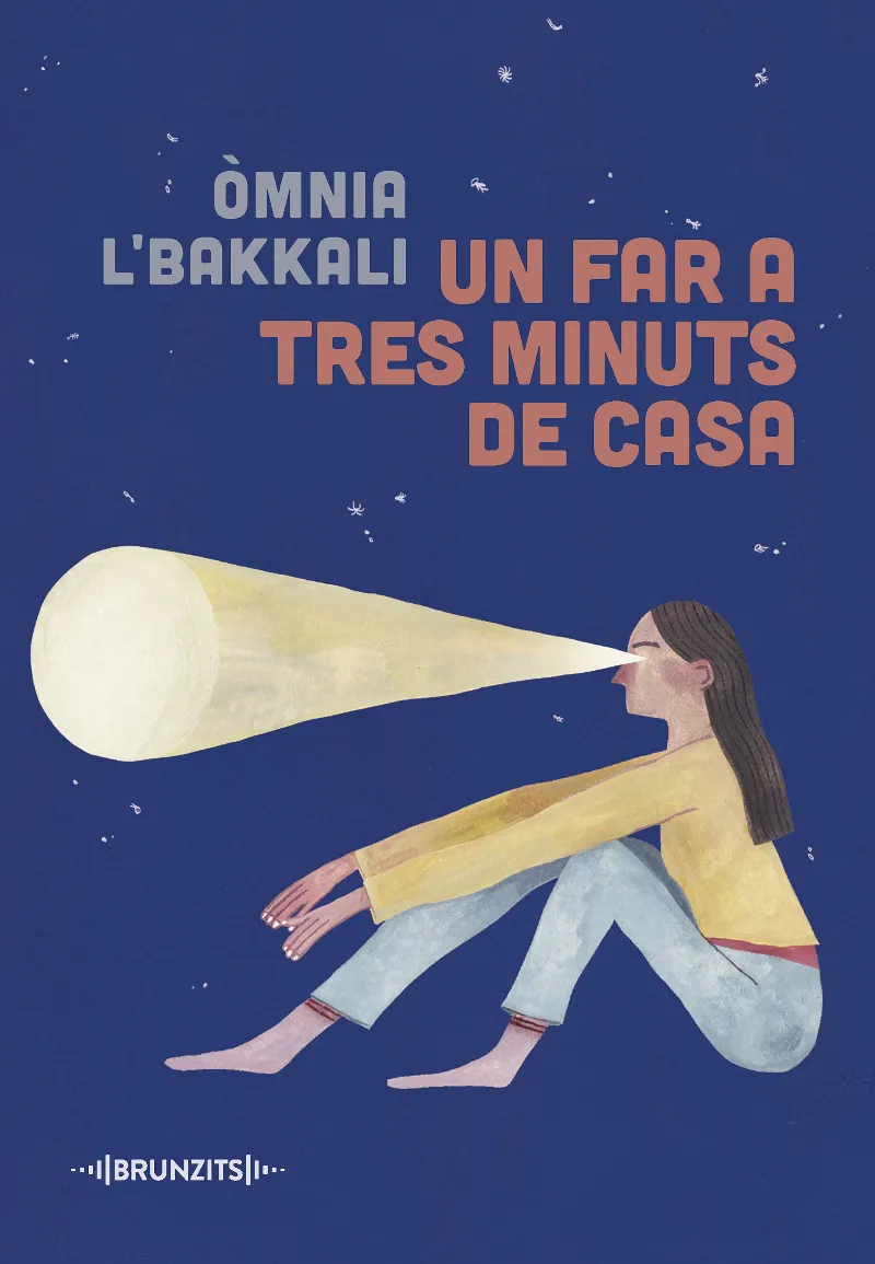 FAR A TRES MINUTS DE CASA, UN
