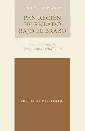 PAN RECIÉN HORNEADO BAJO EL BRAZO