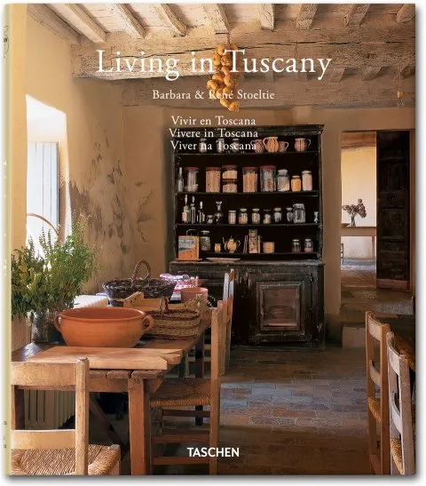 LIVING IN TUSCANY