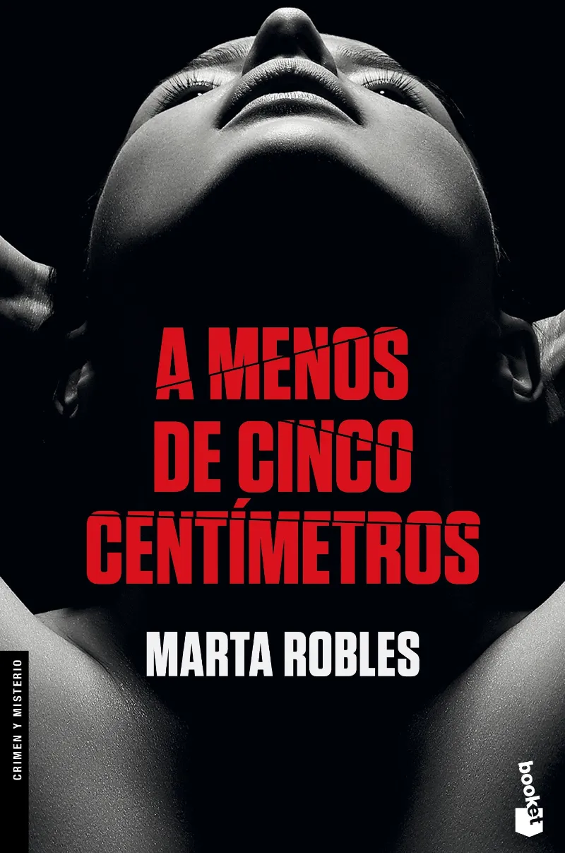 A MENOS DE CINCO CENTIMETROS -BUTXACA-